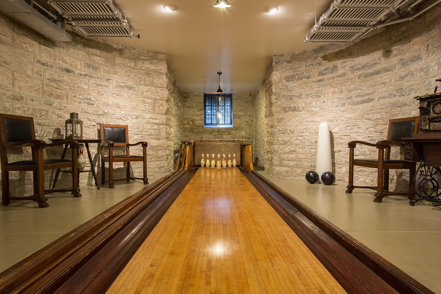 mcm bowling alley Magic Chef Mansion