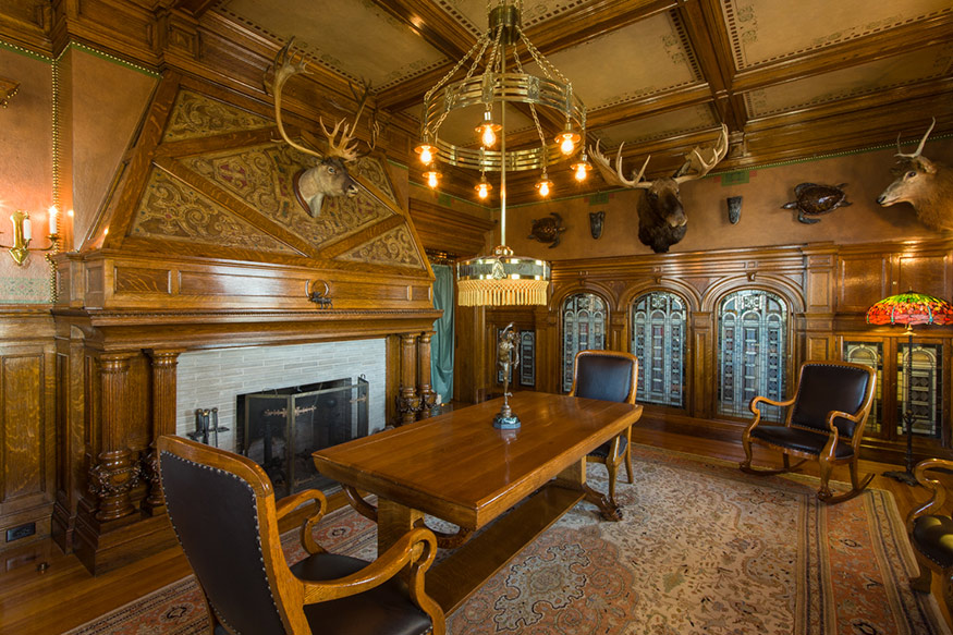 mcm dining room Magic Chef Mansion